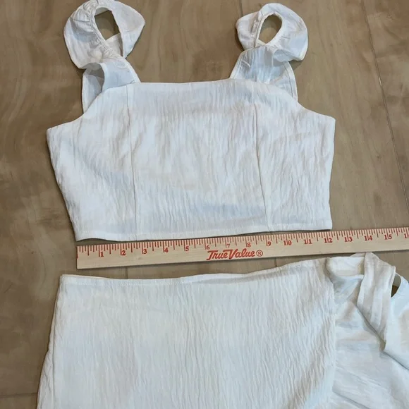 Pink Lily white out 2 piece skirt set - Picture 5 of 13